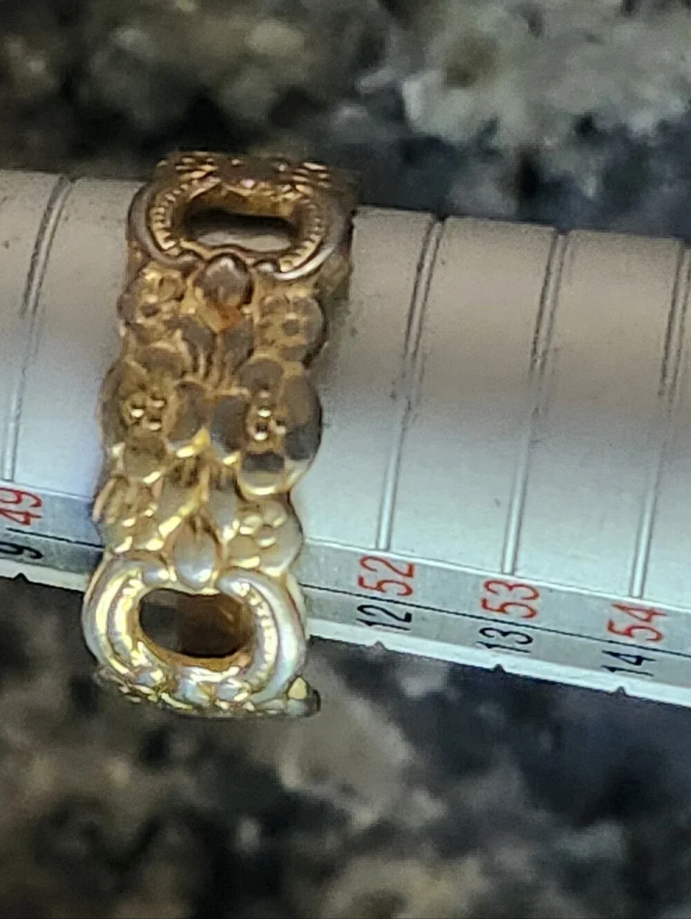 Vtg Oneida Gold Plated Floral Openwork Spoon Ring